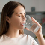 Quantidade de água por dia: quanto realmente seu corpo precisa?